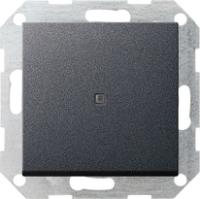 Gira 012028 Кнопочный выключатель 10 AX 250 В~ с вертикально расположенной клавишей с контрольным окошкомПереключающий контакт 1-пол.