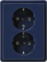 Gira 0783 46 Двойная розетка SCHUKO 16 A 250 В~ с затвором (shutter) и символом , в комплекте с установочной рамкой