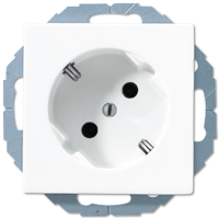 Jung A 520-45 KI WW SCHUKO®-розетка 45°, 16 A / 250 B ~