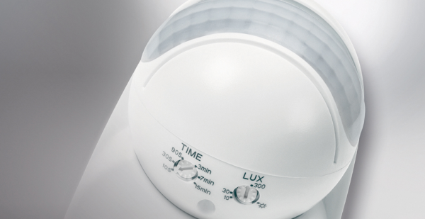 Оборудование Esylux EM10025327 Датчик движения ON/OFF MD 200 braun по выгодной цене. Купить в Москве со скидкой.