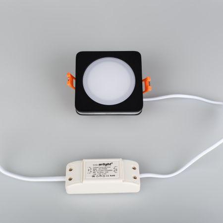 Оборудование Arlight 022555 Светодиодная панель LTD-80x80SOL-BK-5W Warm White (Arlight, IP44 Пластик, 3 года) по выгодной цене. Купить в Москве со скидкой.