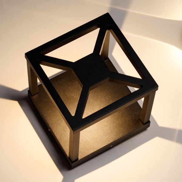 Оборудование Arlight 021812 Светильник LGD-Wall-Cub-4B-12W Warm White (Arlight, IP54 Металл, 3 года) по выгодной цене. Купить в Москве со скидкой.